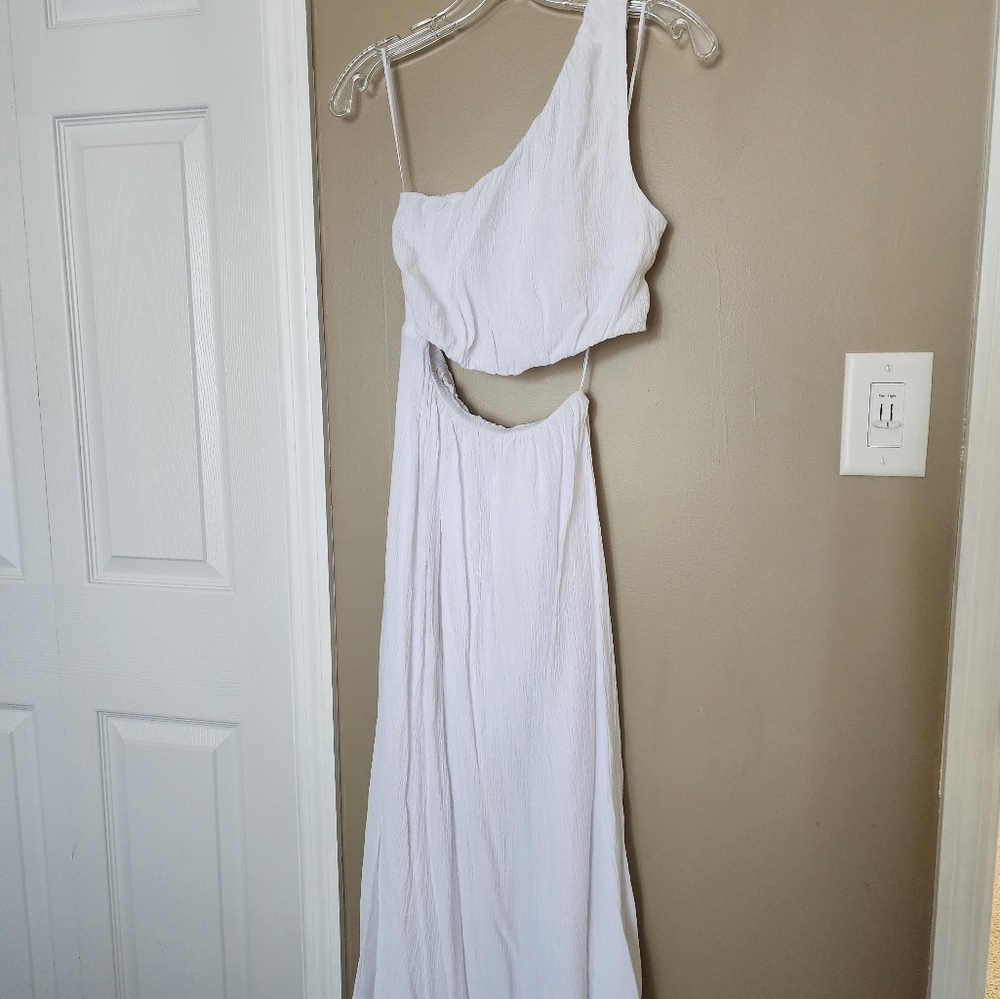 Abercrombie one shoulder white dress